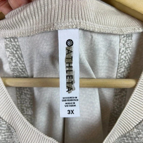 Athleta Zephyr Tank Top Size 3X Python Snake Print Neutral Athletic Athleisure - Picture 4 of 10